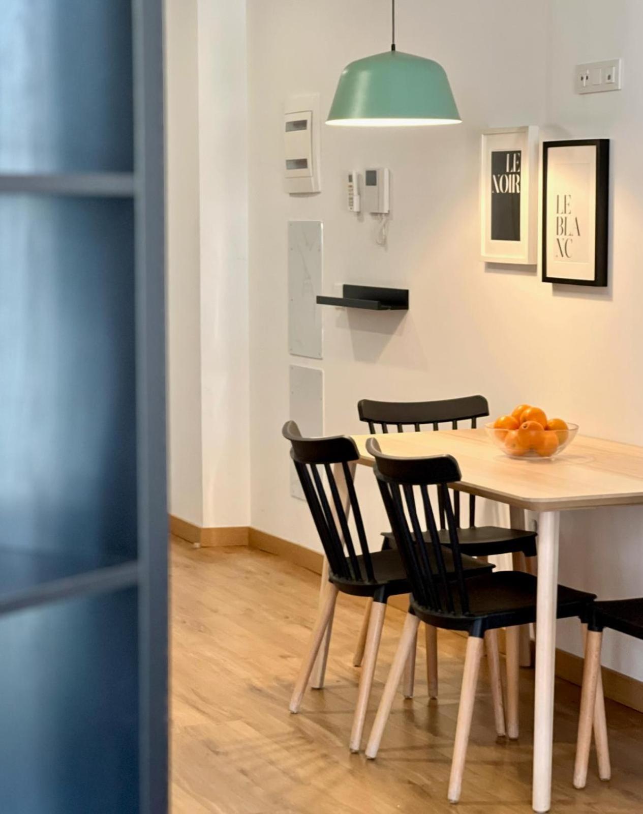 Apartamentos De Pradas Valence Extérieur photo