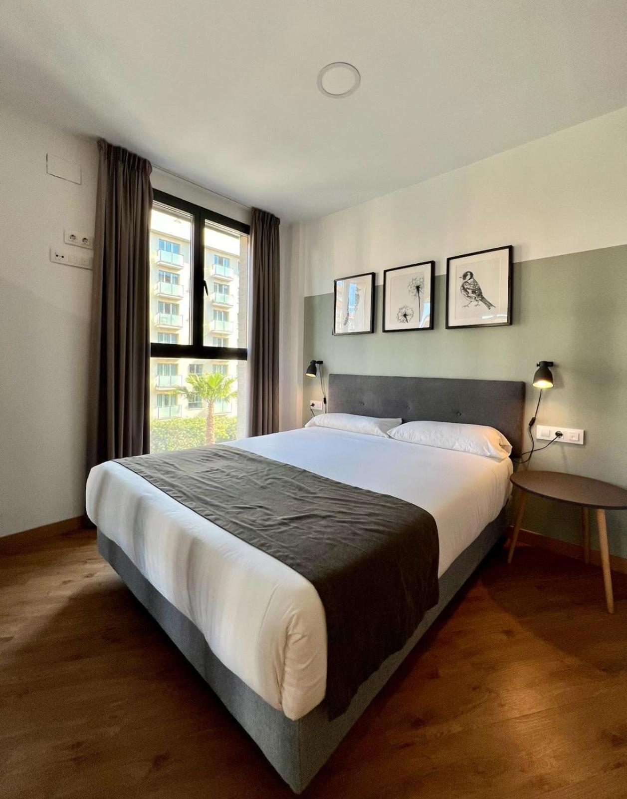 Apartamentos De Pradas Valence Extérieur photo