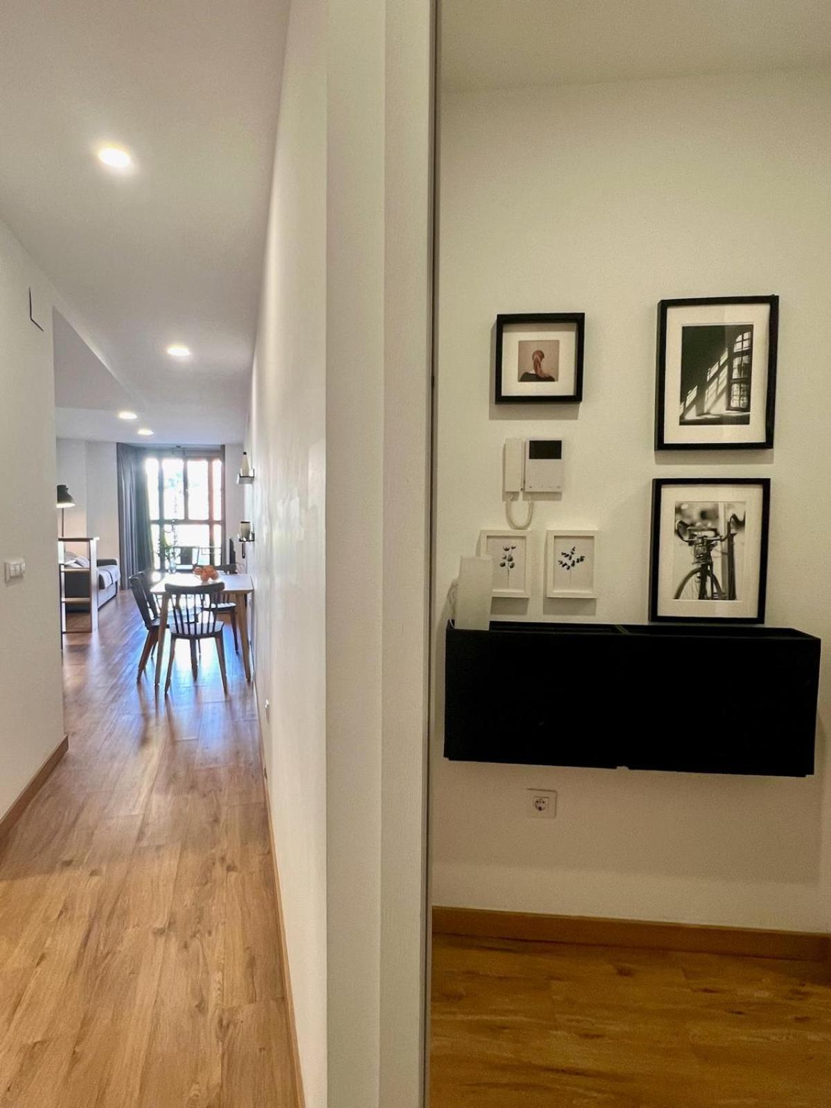 Apartamentos De Pradas Valence Extérieur photo