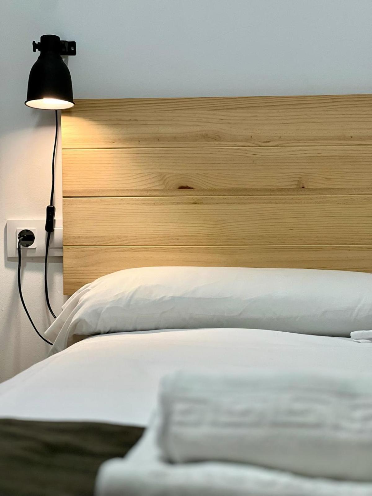 Apartamentos De Pradas Valence Extérieur photo
