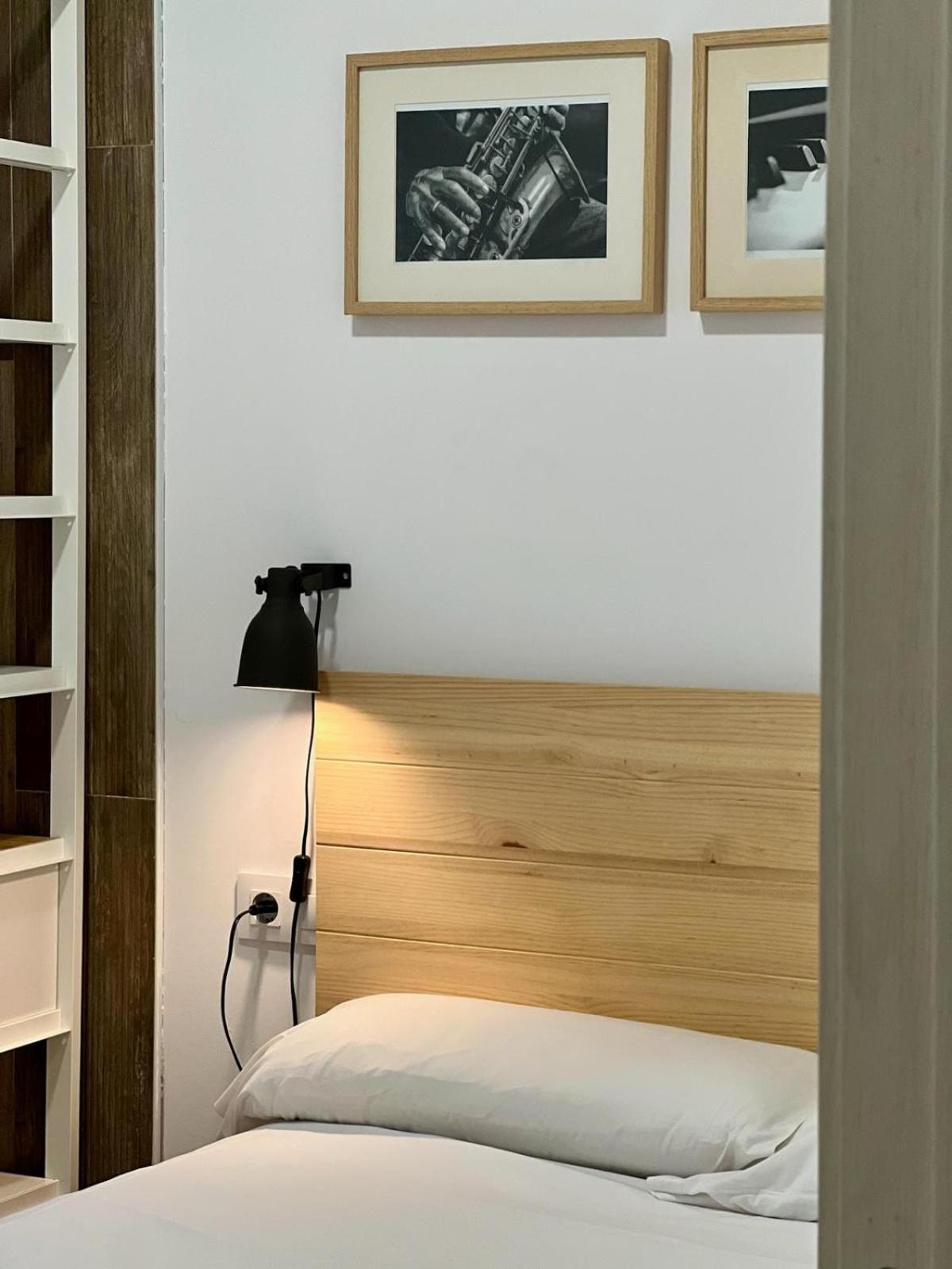 Apartamentos De Pradas Valence Extérieur photo