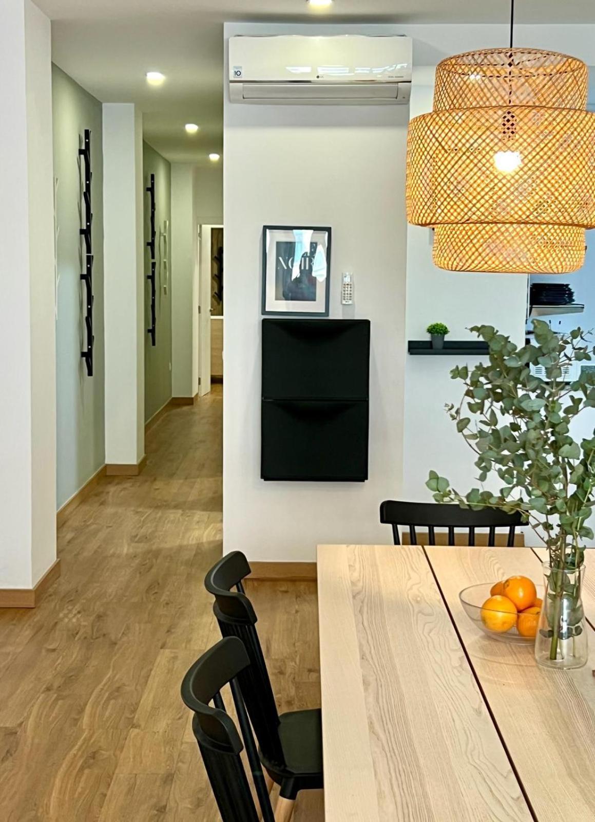 Apartamentos De Pradas Valence Extérieur photo