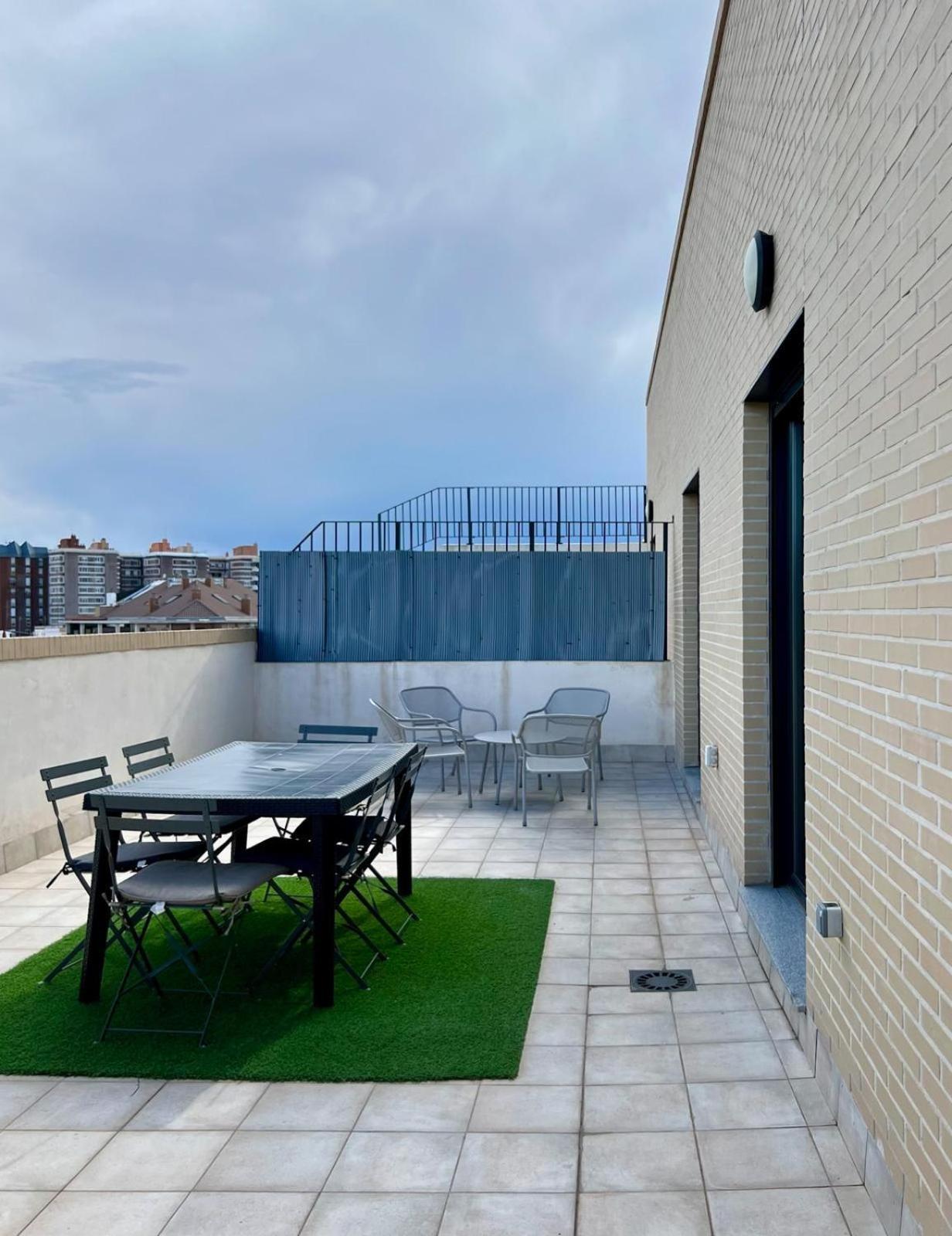 Apartamentos De Pradas Valence Extérieur photo